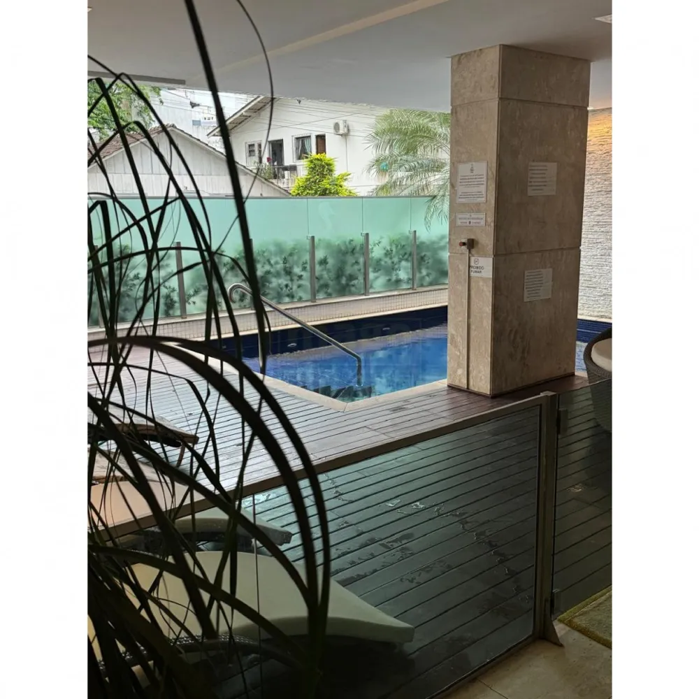 Apartamento mobiliado e decorado com suíte para venda 