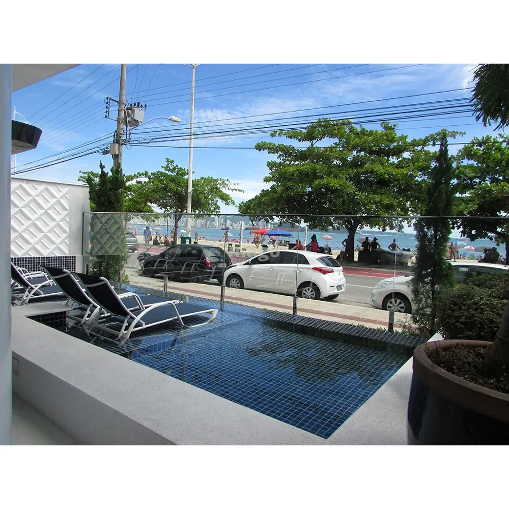 Triplex Frente Mar com 7 suítes em Balneário Camboriú