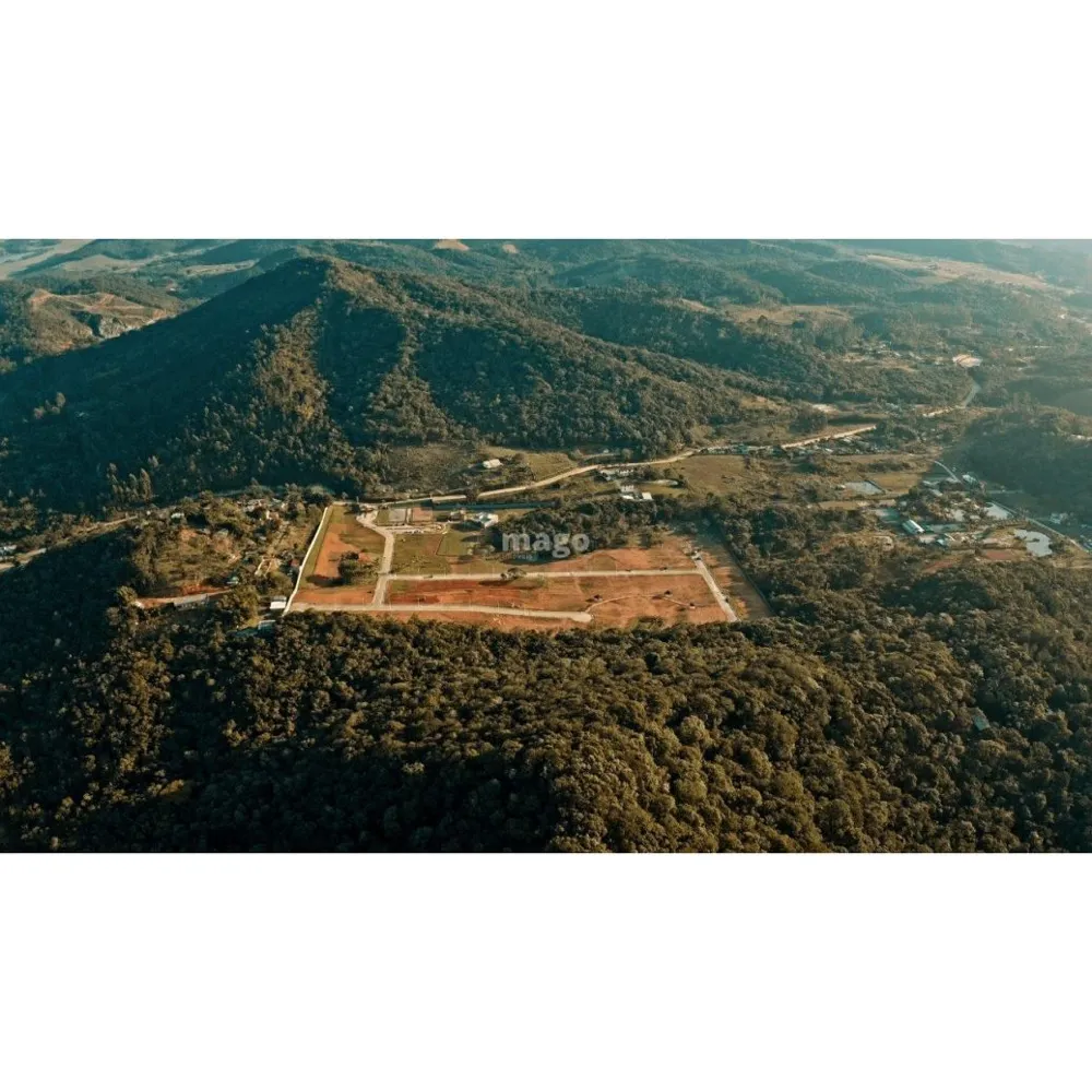 Terreno para venda no bairro Rio do Meio em Camboriú