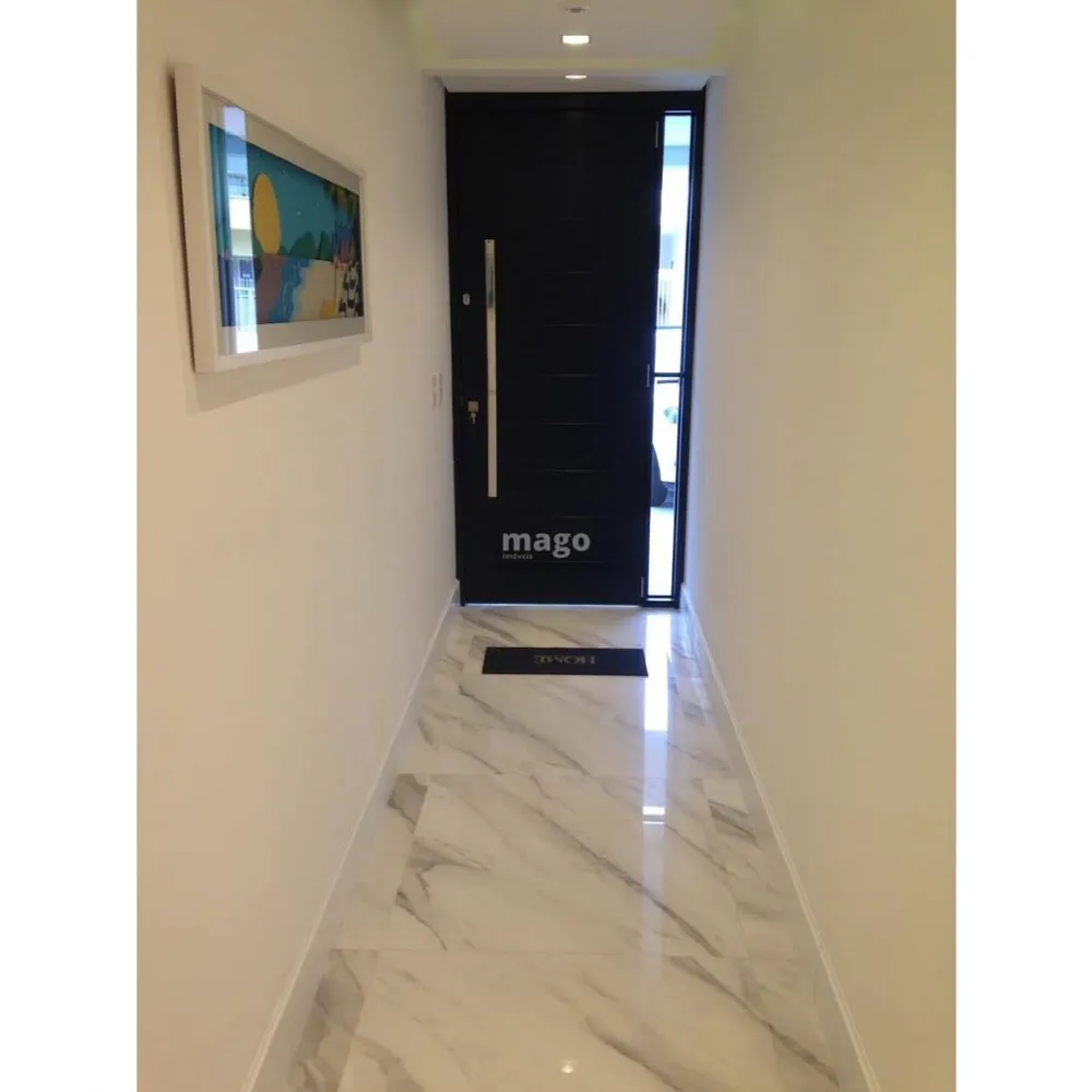 Apartamento à venda 3 suítes, 2 vagas, Centro Camboriú 