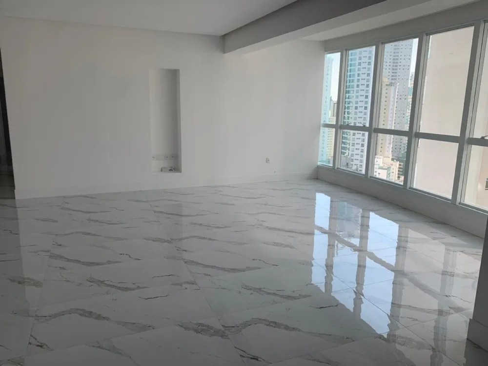 Apartamento 4 quartos para venda no bairro Barra Sul em Balneário Camboriú