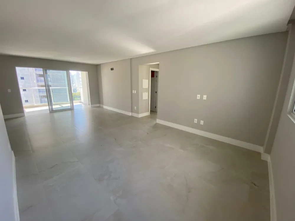 Apartamento 3 quartos para venda no bairro Pioneiros em Balneário Camboriú