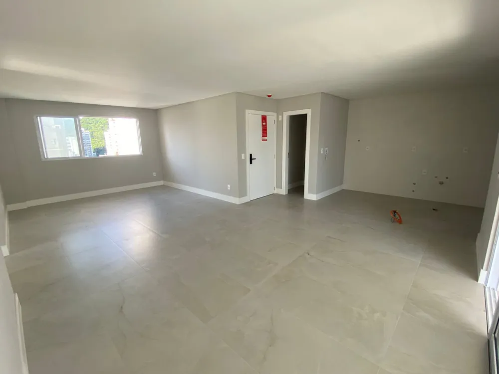 Apartamento 3 quartos para venda no bairro Pioneiros em Balneário Camboriú