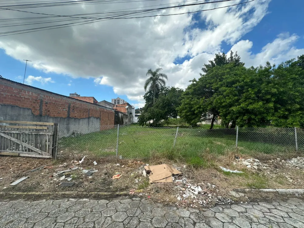 Terreno para venda no bairro Tabuleiro em Camboriú