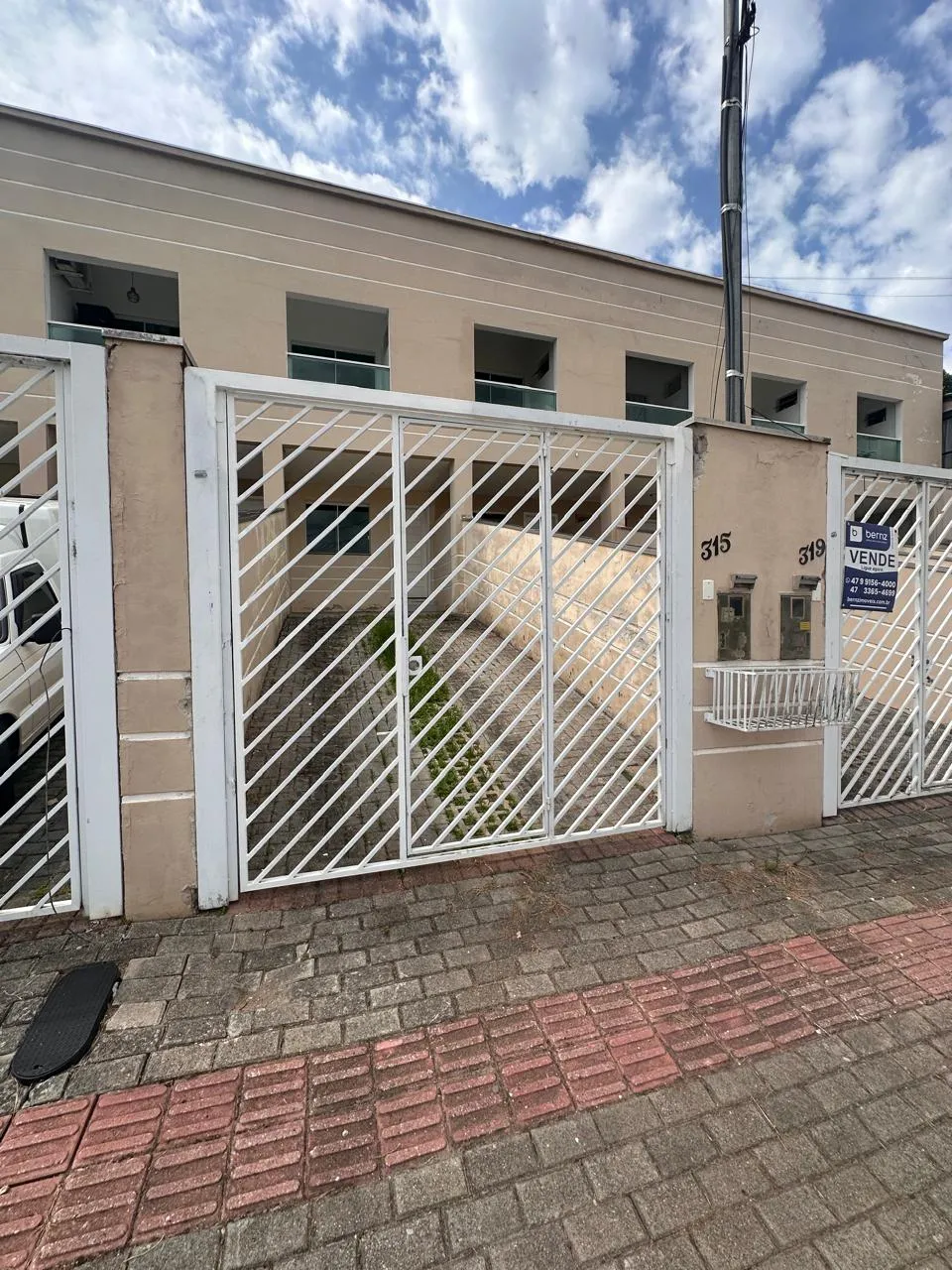 Casa para venda no bairro TABOLEIRO em Camboriú
