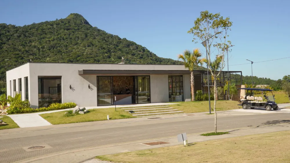 Terreno para venda no bairro Várzea do Ranchinho em Camboriú