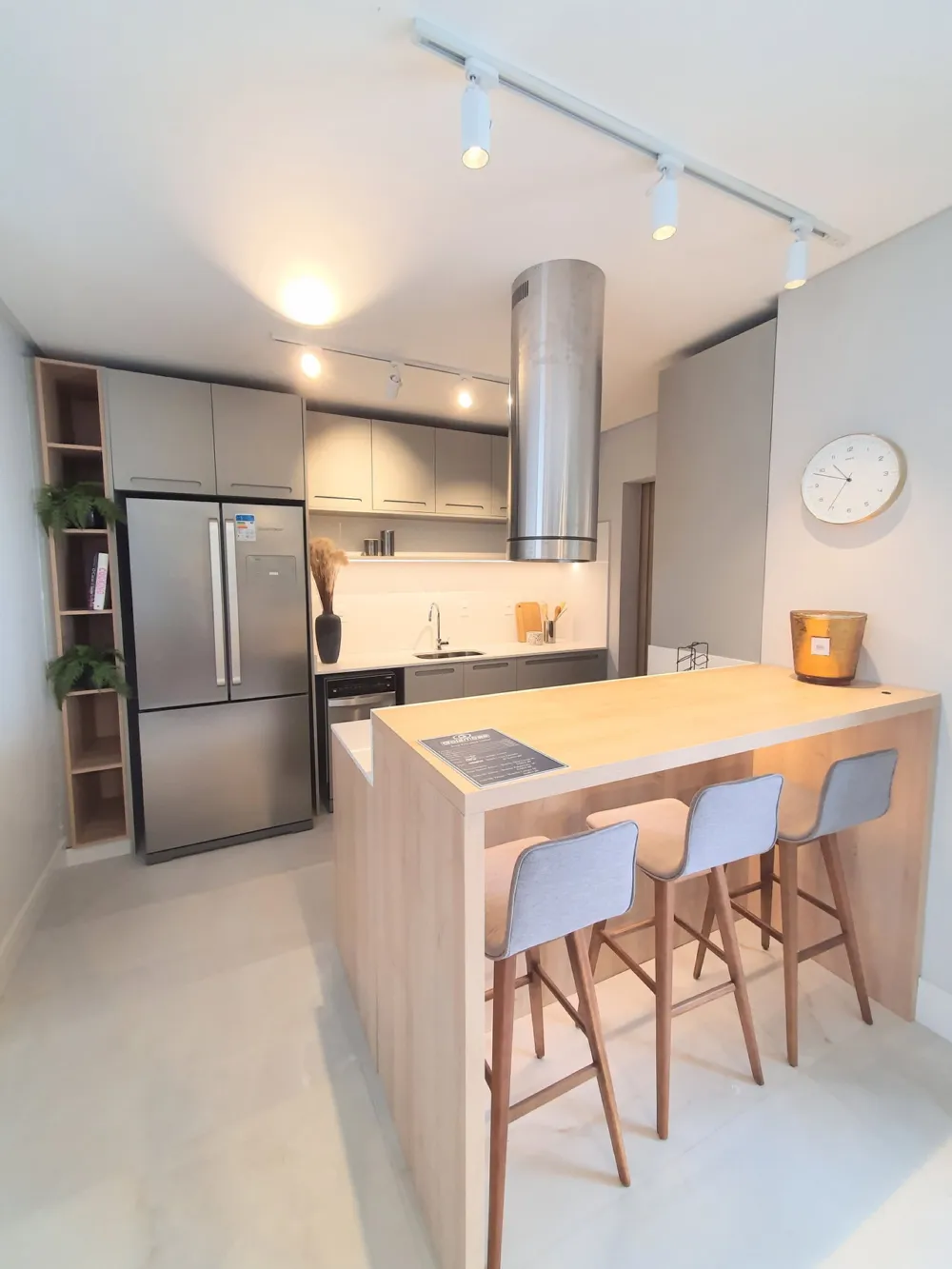 Apartamento 3 quartos para venda no bairro Pioneiros em Balneário Camboriú