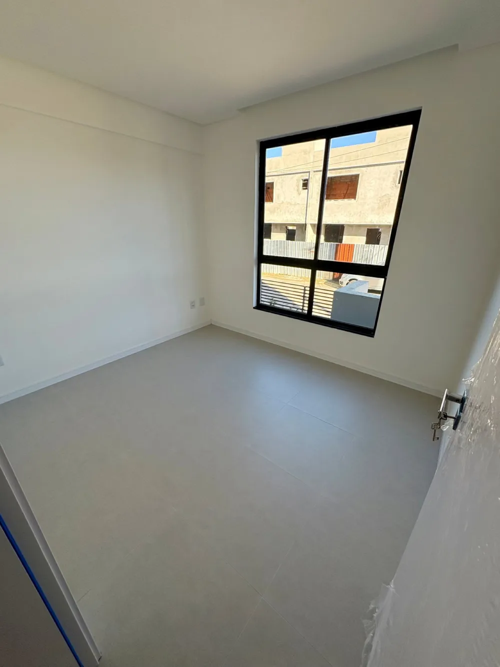 Sala comercial para reserva no bairro Meia Praia em Navegantes