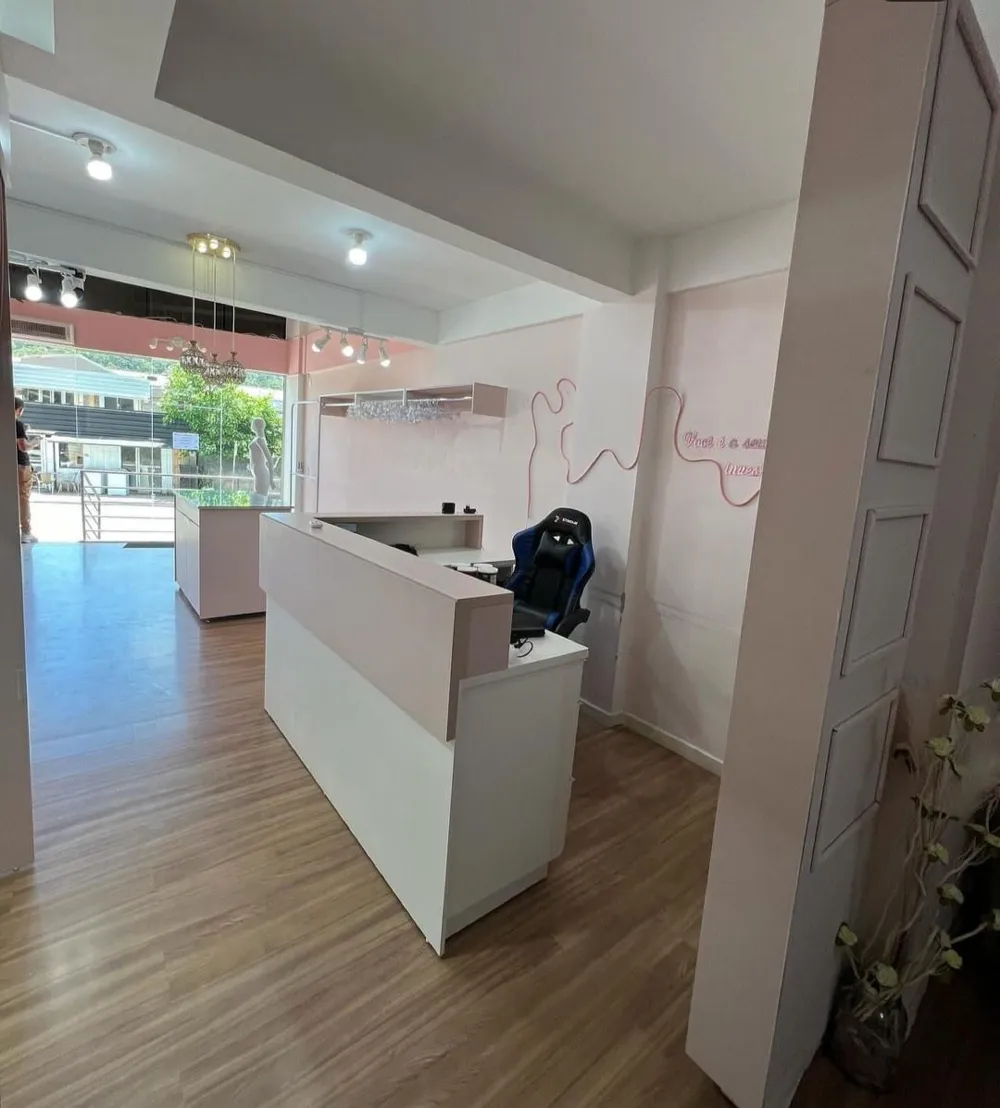 Sala comercial para venda no bairro Monte Alegre em Camboriú