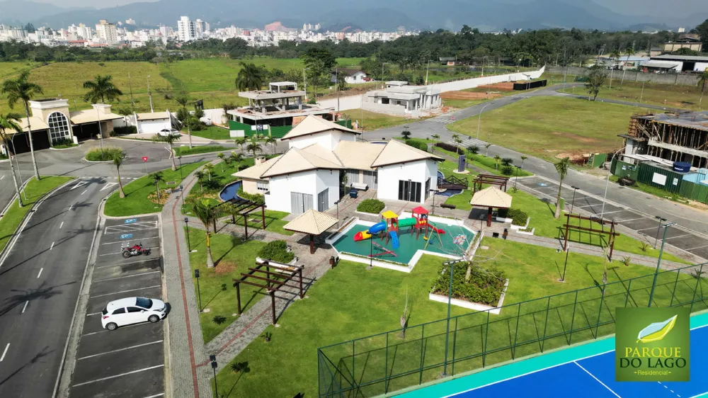 Terreno para venda no bairro Centro em Camboriú