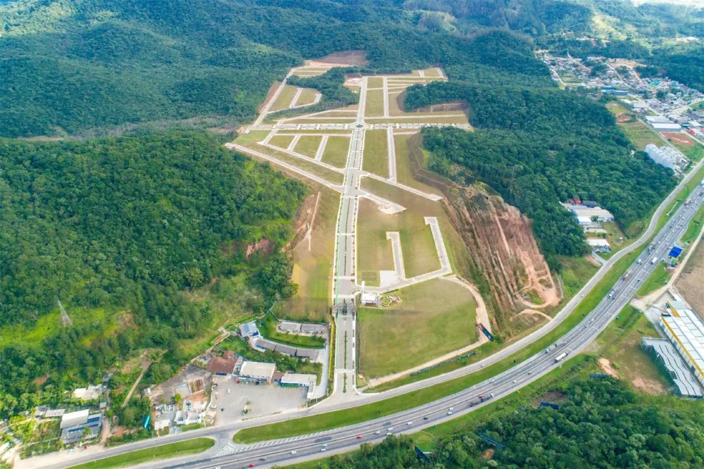 Terreno para venda no bairro Várzea do Ranchinho em Camboriú