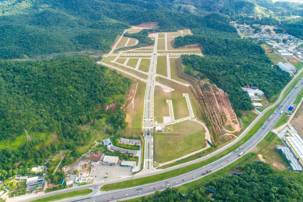 Terreno para venda no bairro Várzea do Ranchinho em Camboriú