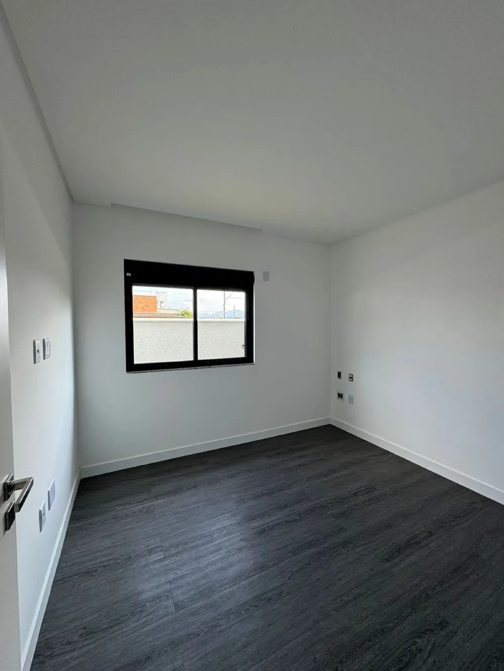 Casa 4 quartos para venda no bairro Areias em Camboriú
