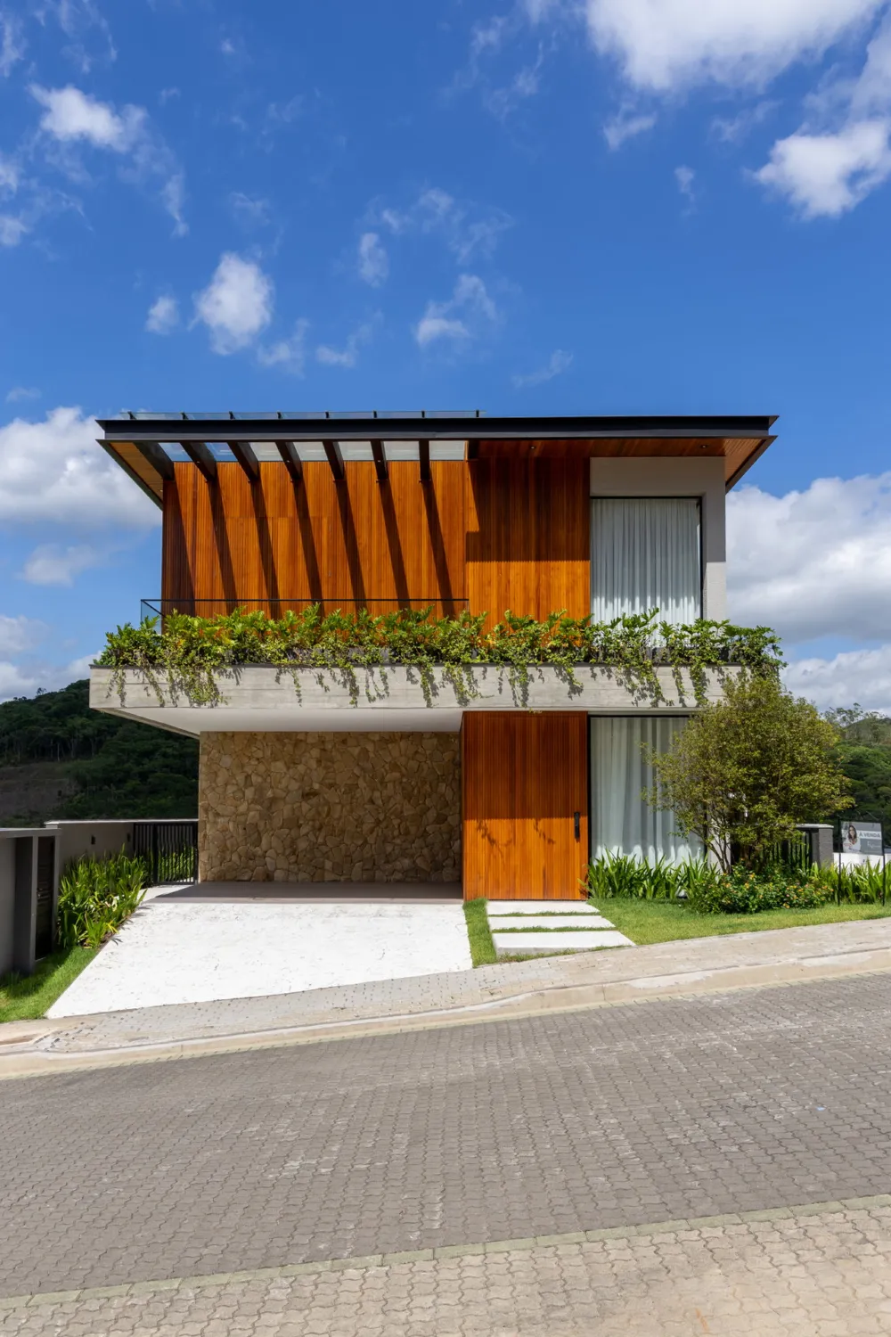 Casa 4 quartos para venda no bairro Várzea do Ranchinho em Camboriú
