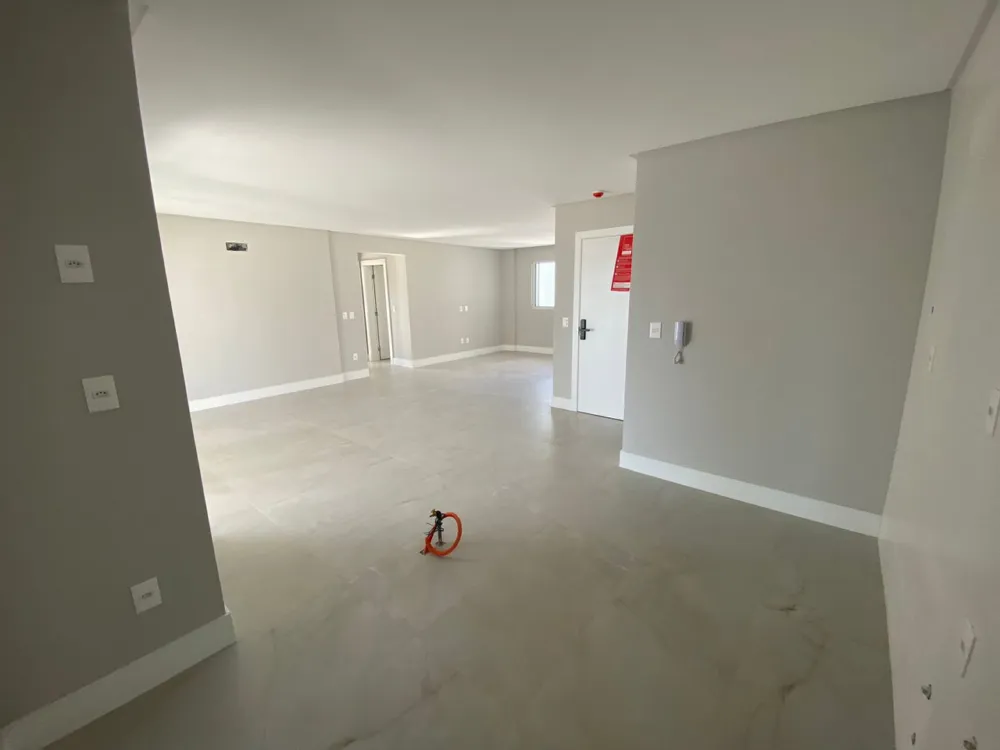 Apartamento 3 quartos para venda no bairro Pioneiros em Balneário Camboriú