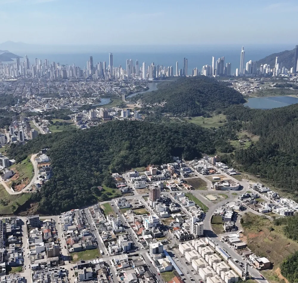 Terreno para venda no bairro São Francisco de Assis em Camboriú