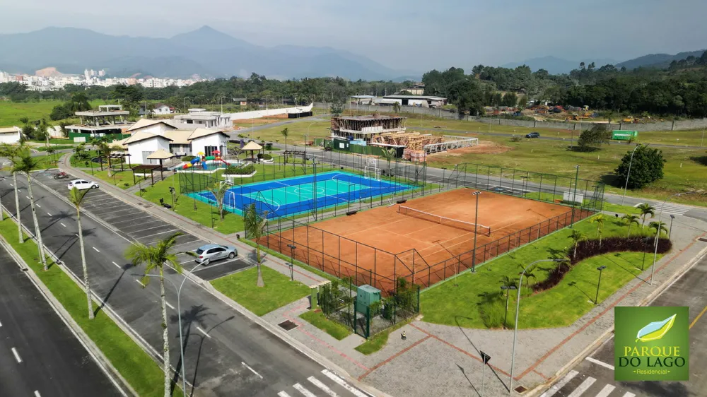 Terreno para venda no bairro Centro em Camboriú