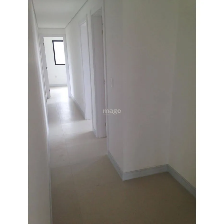 Apartamento à venda 3 suítes, 2 vagas, Centro Camboriú 
