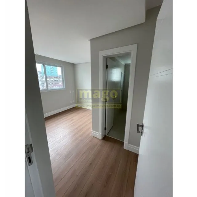 Apartamento novo com 02 suítes + 02 dormitórios