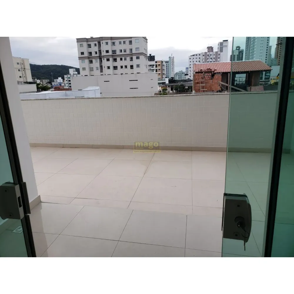 Apartamento com ótima localização