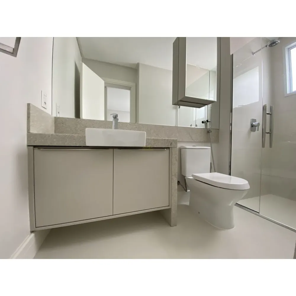 Apartamento mobiliado com 04 suítes 