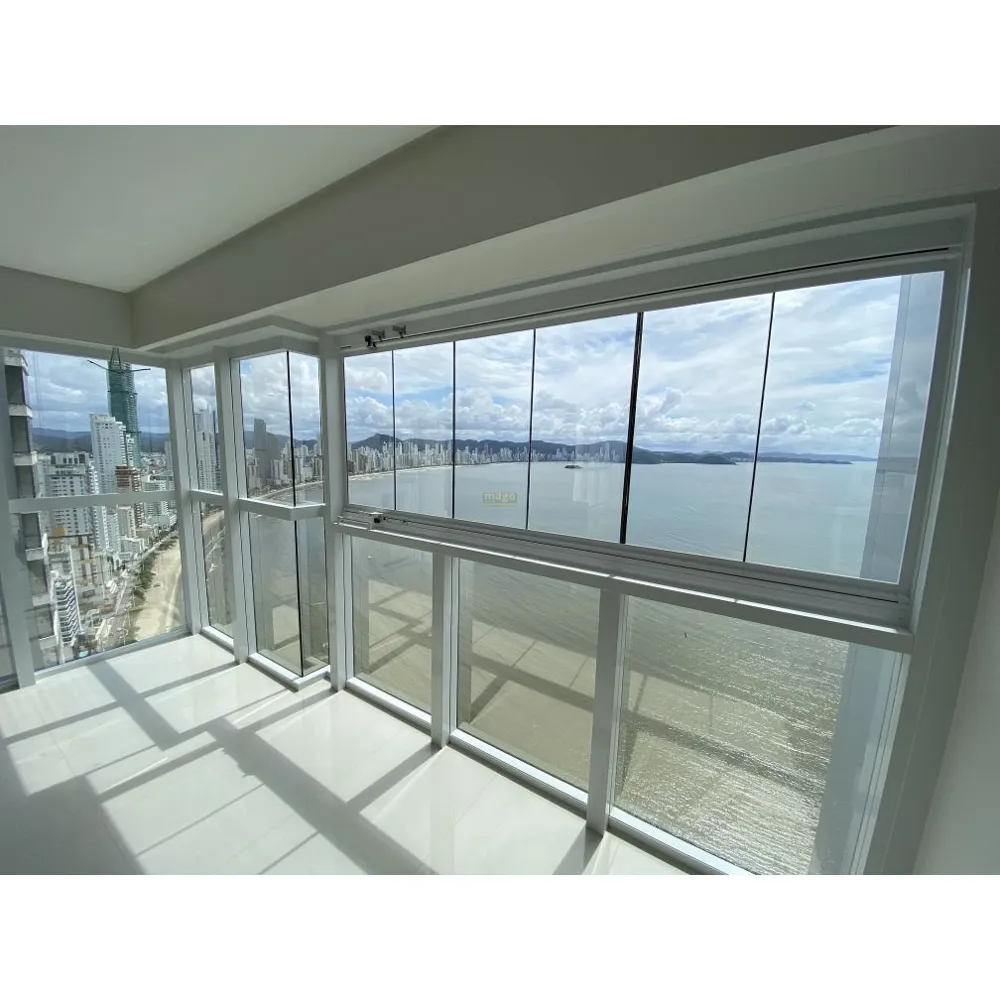 Apartamento mobiliado com 04 suítes 