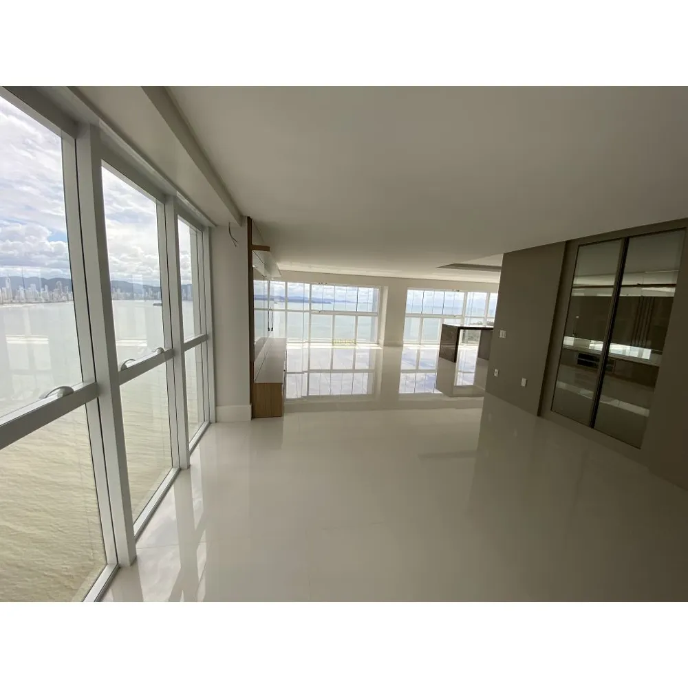 Apartamento mobiliado com 04 suítes 