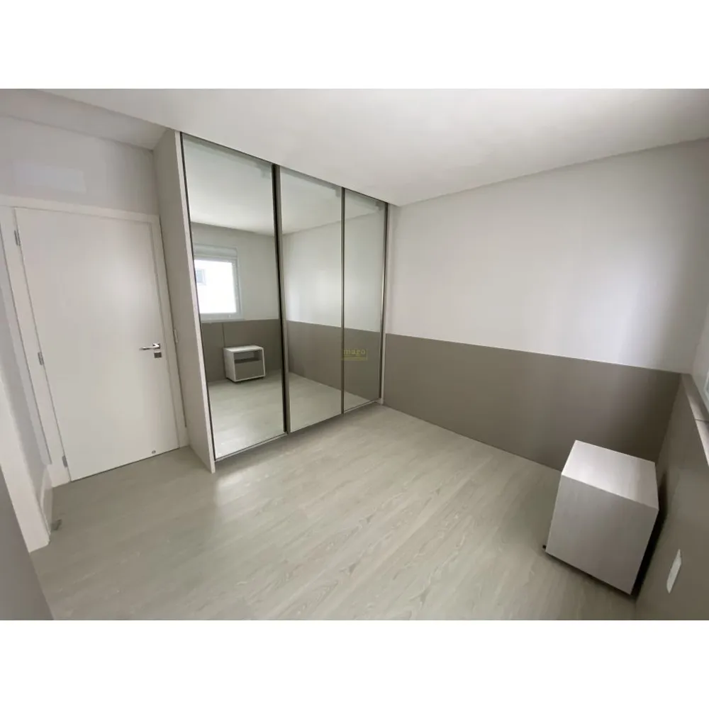 Apartamento Alto Padrão com 04 suítes Frente Mar