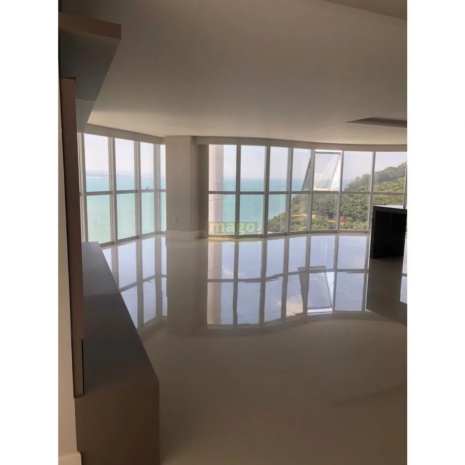 Apartamento Alto Padrão na Barra Norte Frente Mar