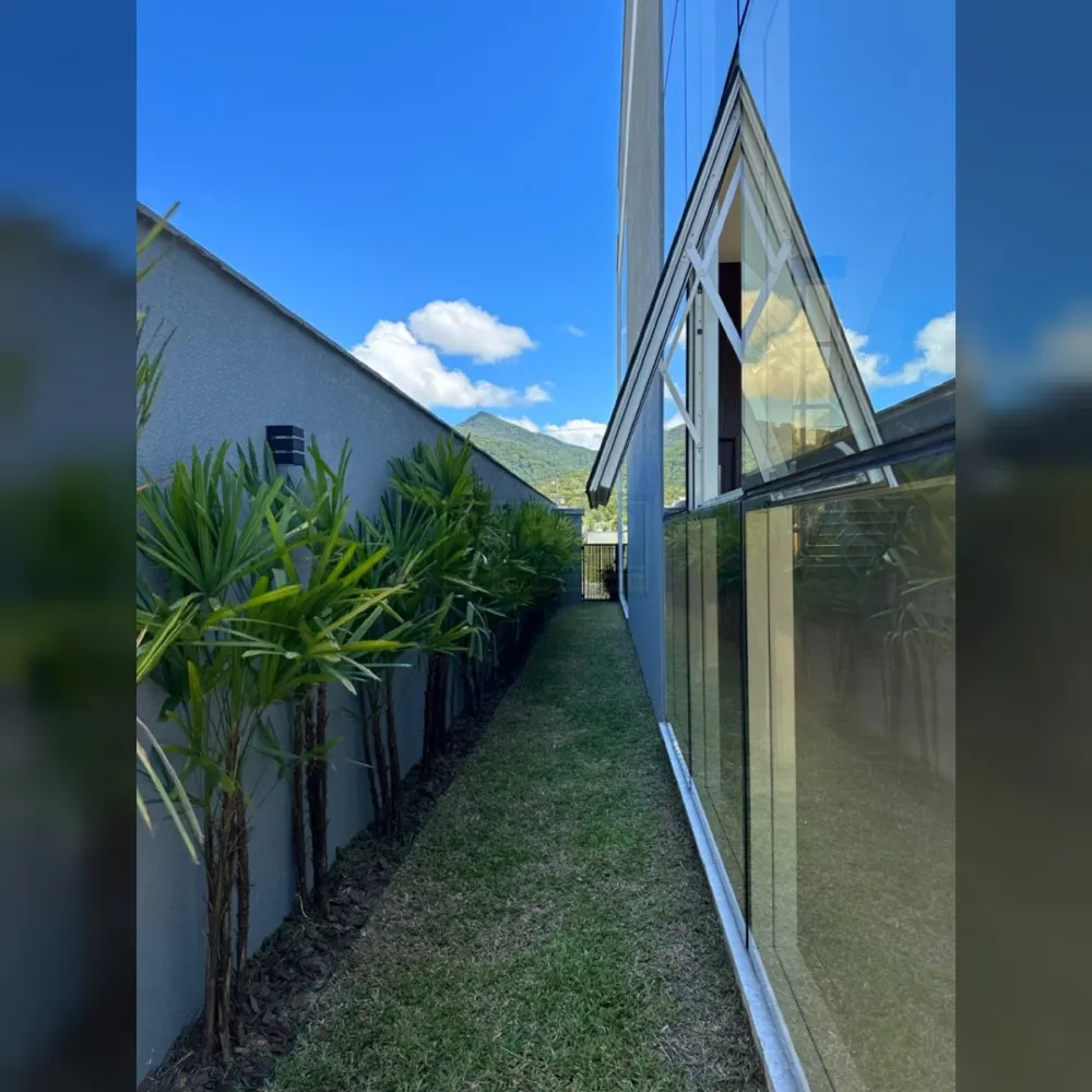 Casa de Alto padrão em Condomínio Fechado