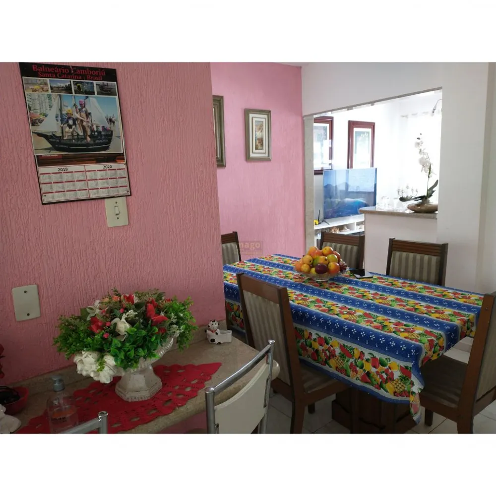 Excelente Apartamento 3 quartos Próximo ao Mar no Centro de BC