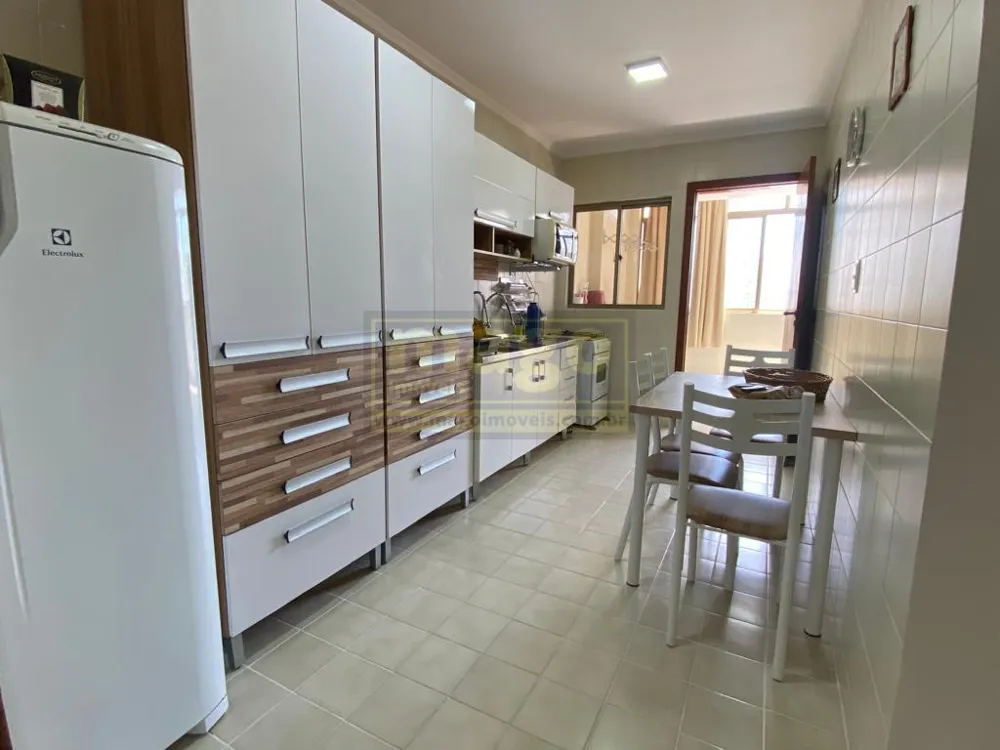 UM QUADRA MAR À VENDA PERFEITO PARA VOCÊ! 