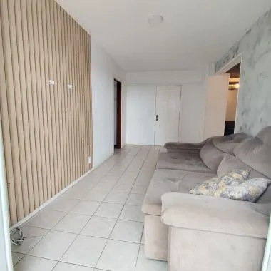 Apartamento à venda na Barra Norte, com ótima localização