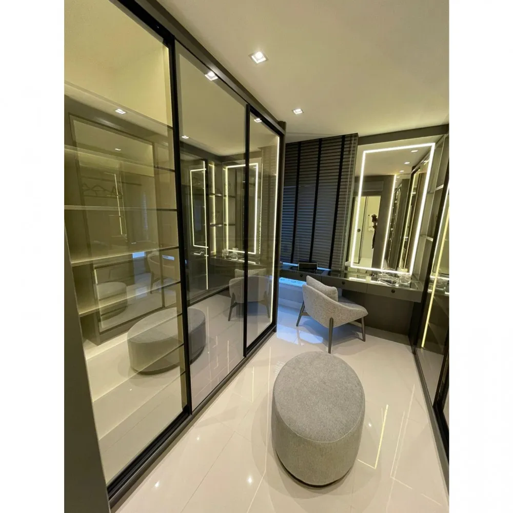 Cobertura duplex 4 suítes no Centro de Balneário Camboriú!