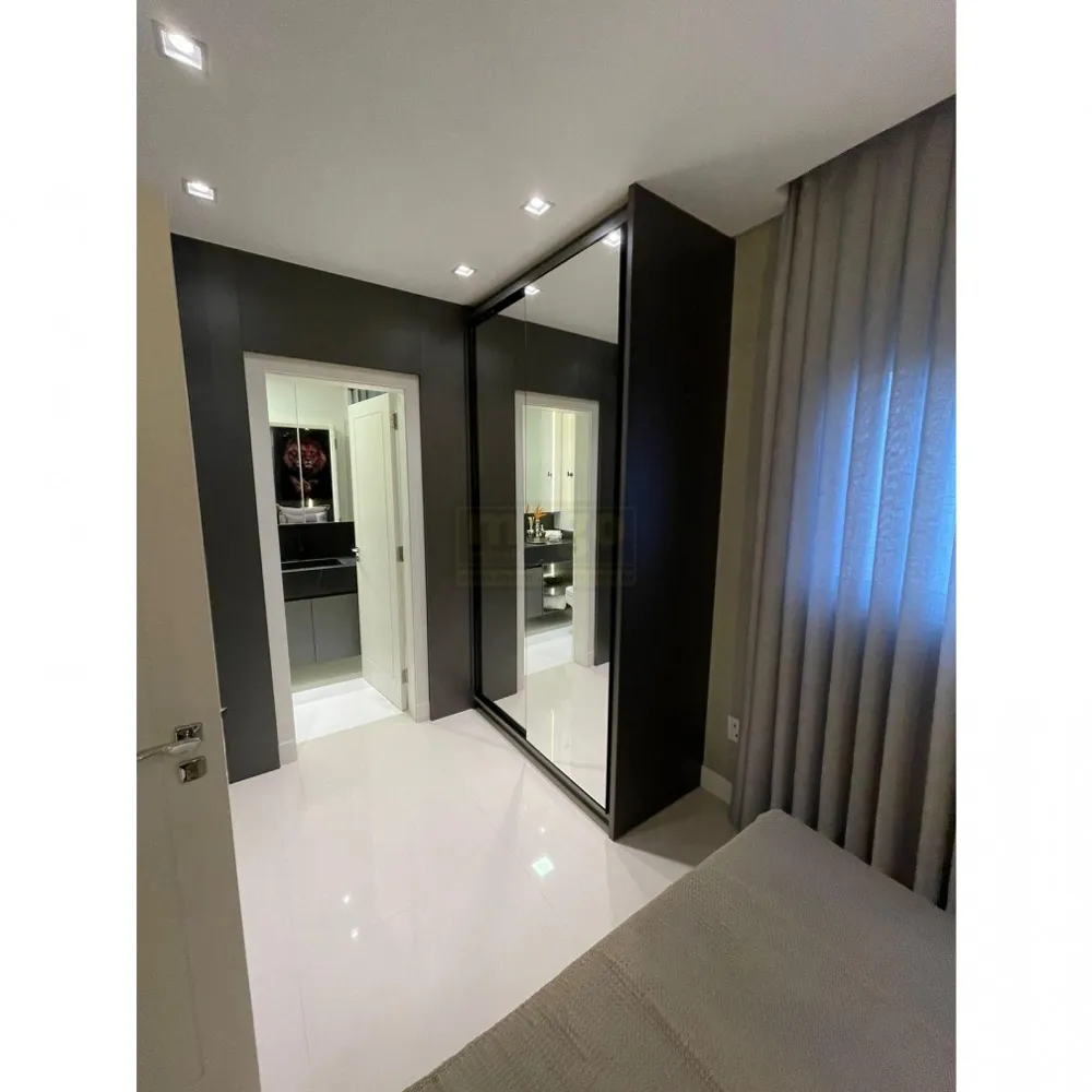 Cobertura duplex 4 suítes no Centro de Balneário Camboriú!