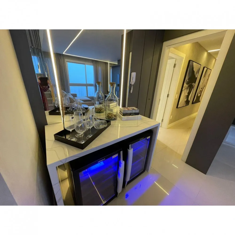 Cobertura duplex 4 suítes no Centro de Balneário Camboriú!