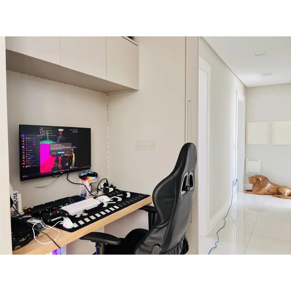 Apartamento com Vista Mar e mobiliado com 3 suítes em Balneário Camboriú