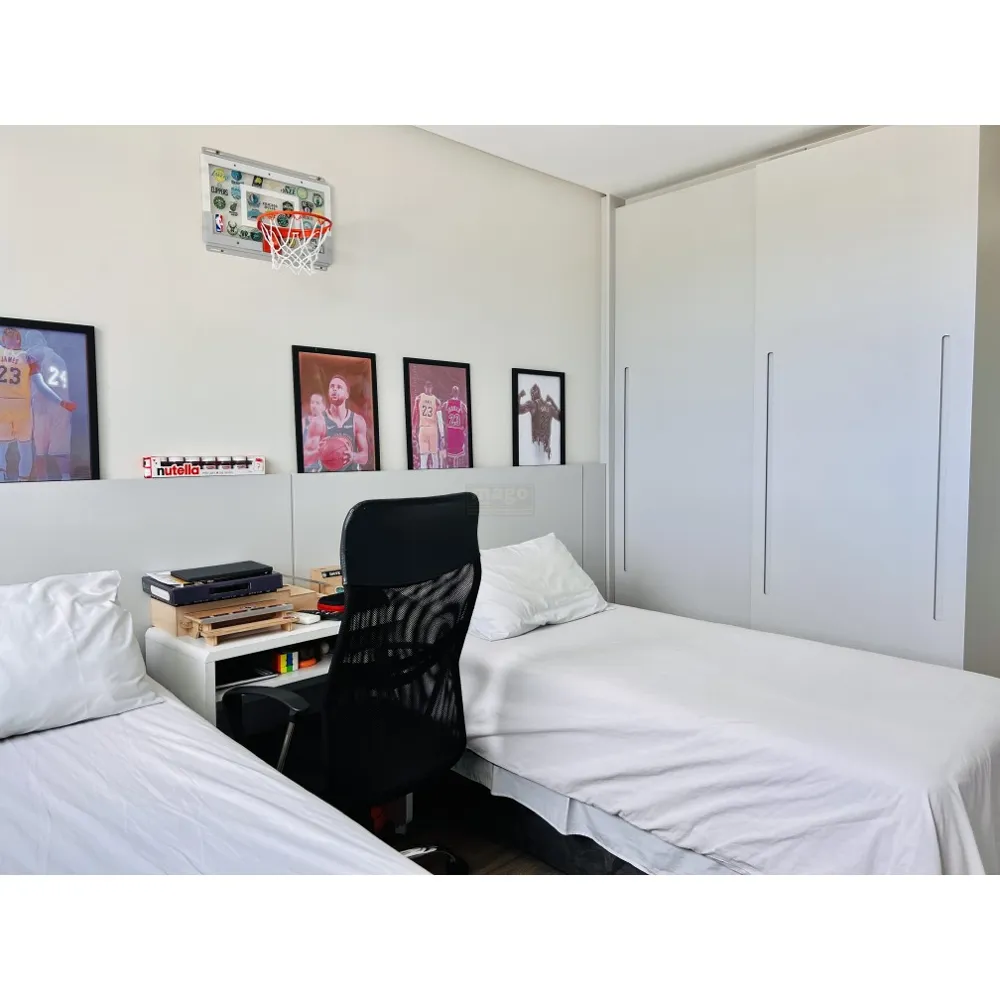 Apartamento com Vista Mar e mobiliado com 3 suítes em Balneário Camboriú