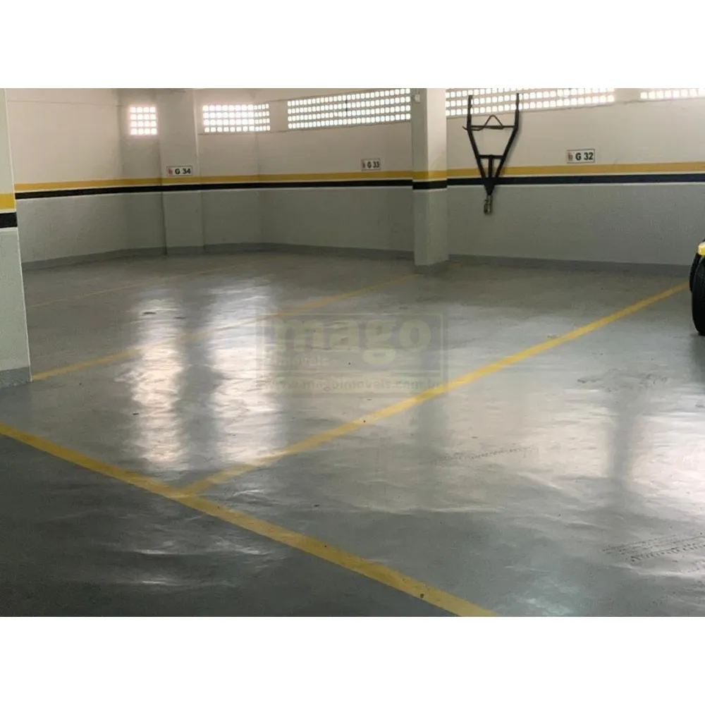 Apartamento com 3 suítes e 4 vagas de garagem na Barra Sul