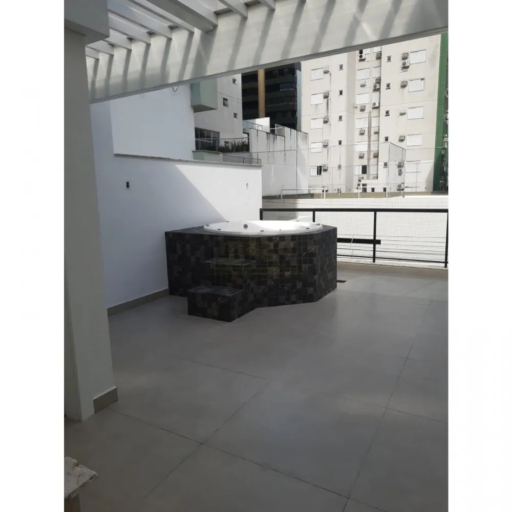 Sobrado com 3 suítes para venda