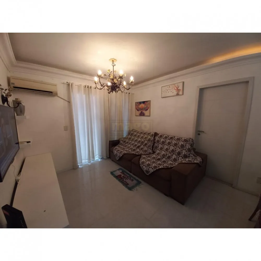 APARTAMENTO PARA INVESTIR OU MORAR NO CENTRO DE BALNEÁRIO!