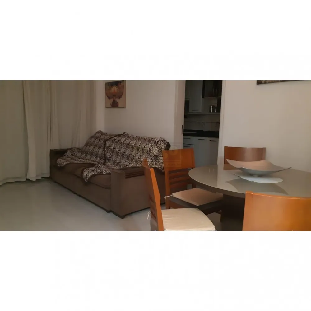 APARTAMENTO PARA INVESTIR OU MORAR NO CENTRO DE BALNEÁRIO!