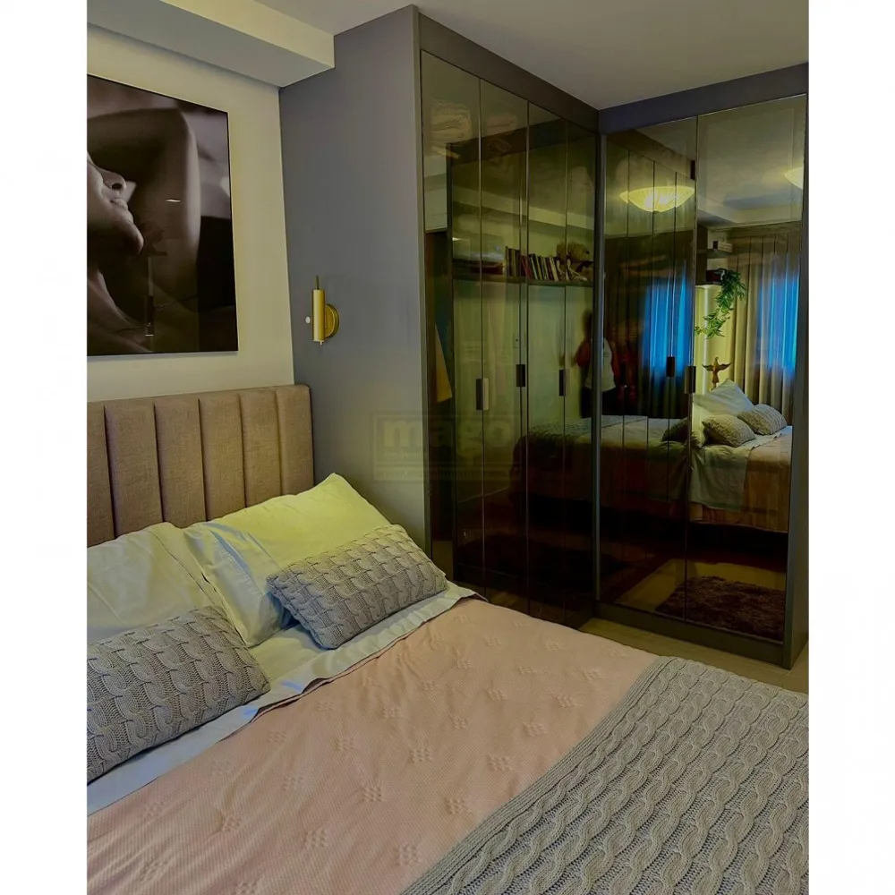  Apartamento Mobiliado com 2 dormintórios sendo 1 suíte para Venda