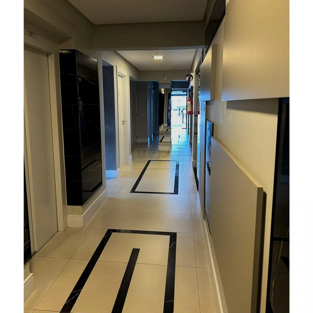  Apartamento Mobiliado com 2 dormintórios sendo 1 suíte para Venda