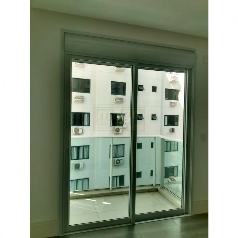 APARTAMENTO NA QUADRA DO MAR PARA VOCÊ DECORAR!