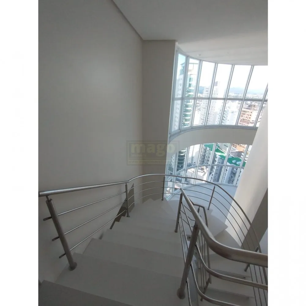 DUPLEX ALTO PADRÃO PARA VOCÊ QUE PROCURA ESPAÇO E LUXO PARA MORAR!