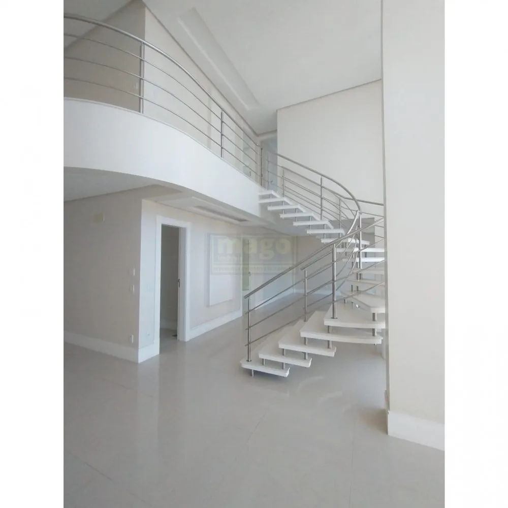 DUPLEX ALTO PADRÃO PARA VOCÊ QUE PROCURA ESPAÇO E LUXO PARA MORAR!