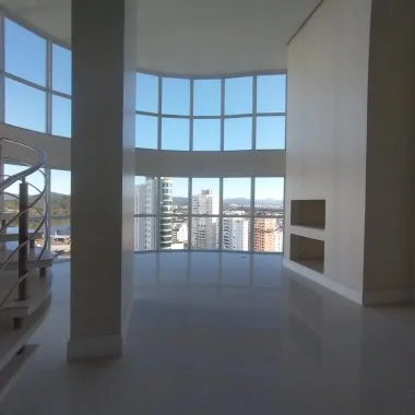 DUPLEX ALTO PADRÃO PARA VOCÊ QUE PROCURA ESPAÇO E LUXO PARA MORAR!