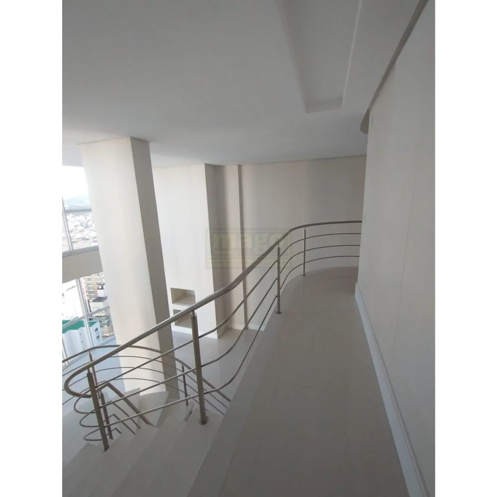 DUPLEX ALTO PADRÃO PARA VOCÊ QUE PROCURA ESPAÇO E LUXO PARA MORAR!