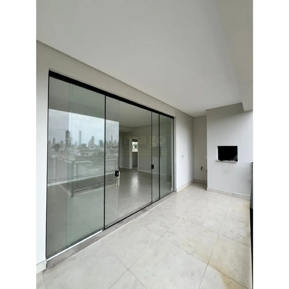 Casa com 3 suites e 4 vagas de garagem no Bairro das Nações